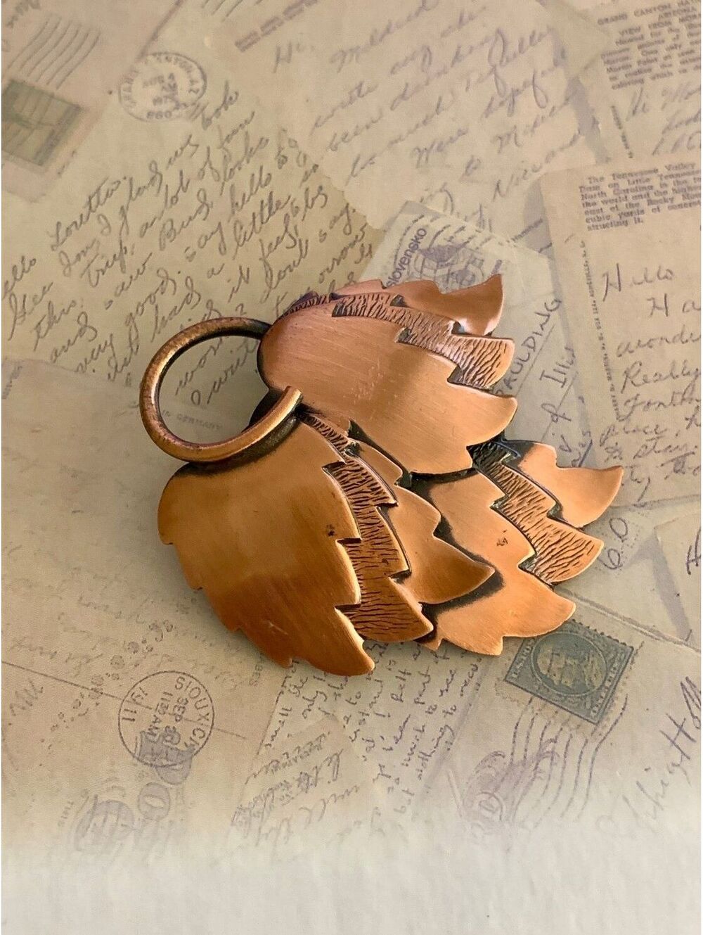 Vintage Copper Leaf Brooch Pin - Elegant Nature Inspired Accessory